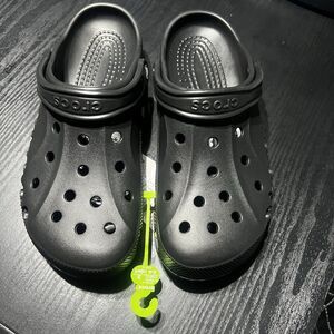 NWT! Black Baya Crocs Women’s Size 9 Men’s Size 7
